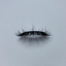Load image into Gallery viewer, Melissa Lash
