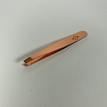 Load image into Gallery viewer, Brow Tweezers
