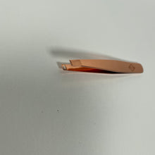 Load image into Gallery viewer, Brow Tweezers
