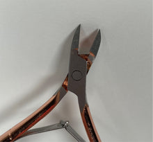 Load image into Gallery viewer, Cuticle Nippers
